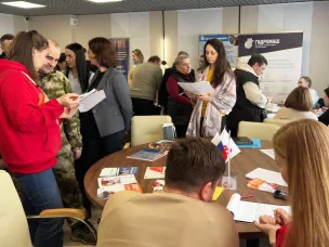 Более 100 ветеранов СВО и их родных посетили Ярмарку вакансий в Нижнем Новгороде