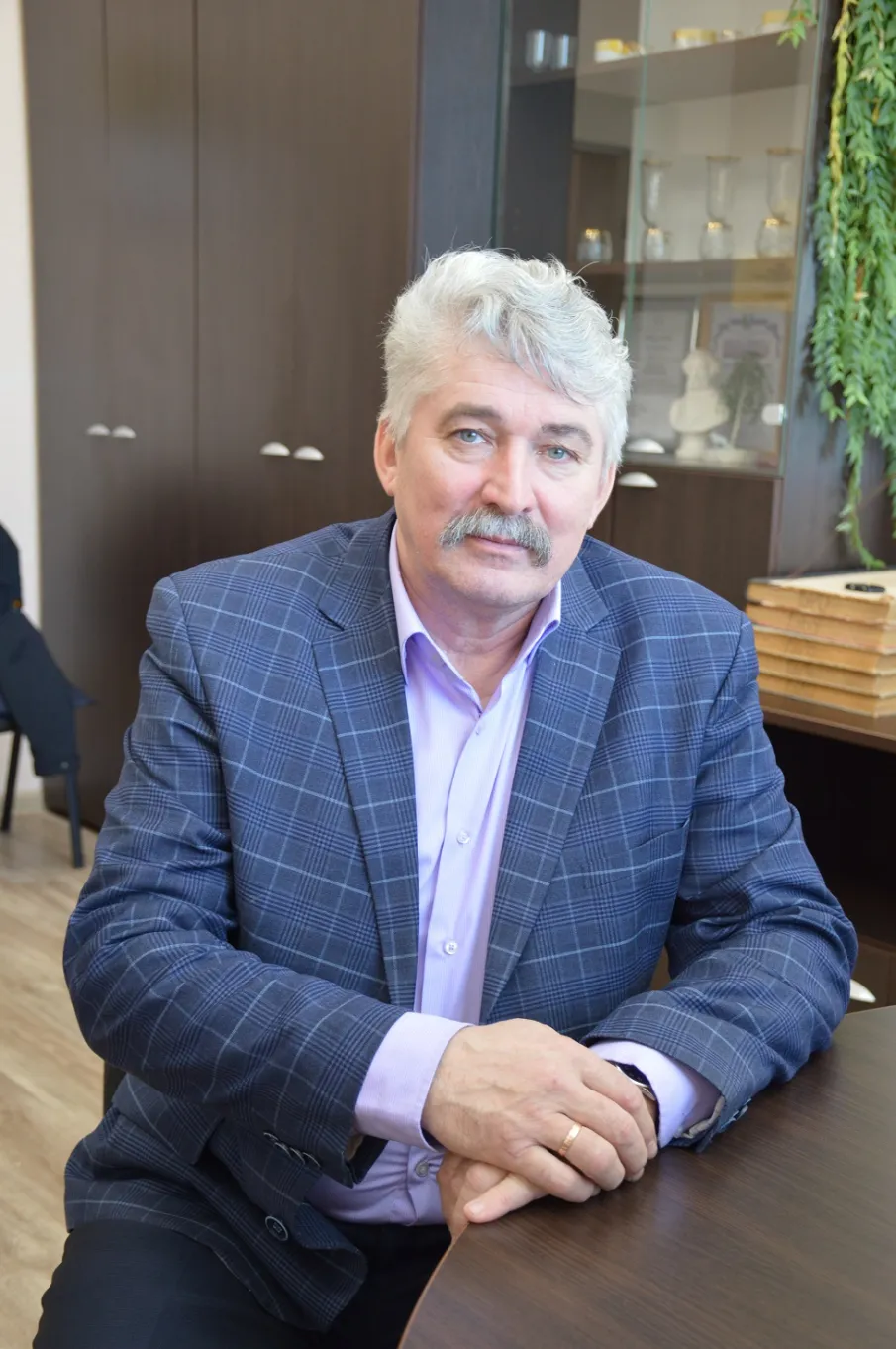 Возглавил Сатисский территориальный отдел