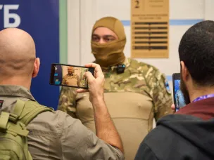 Иностранные журналисты и общественные деятели посетили пункт отбора добровольцев в Нижнем Новгороде