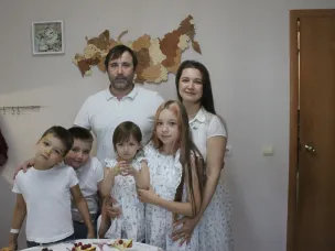 Многодетное счастье Комаровых