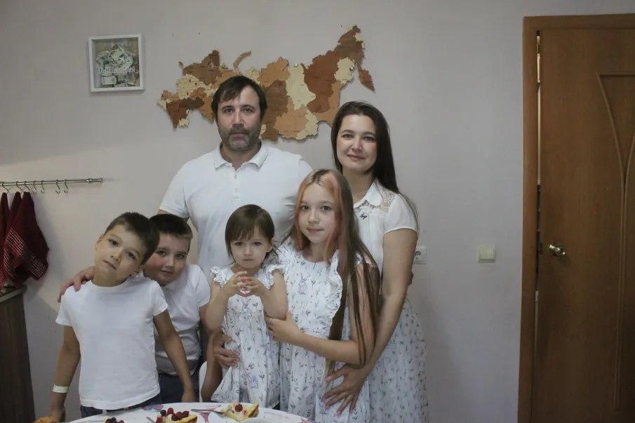 Многодетное счастье Комаровых