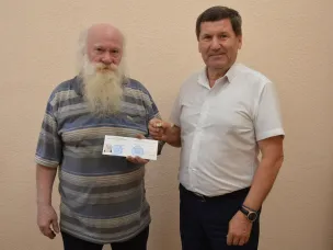 Вручен знак "Жителю блокадного Ленинграда"