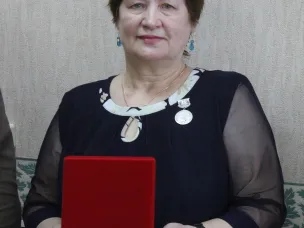 Награждена медалью