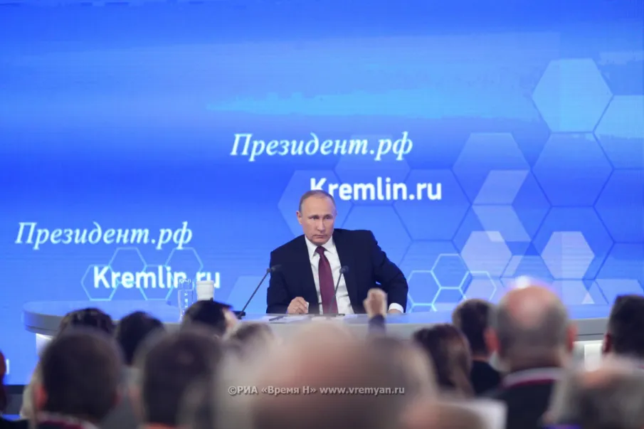 Путин провел совещание с правительством о ситуации с топливом